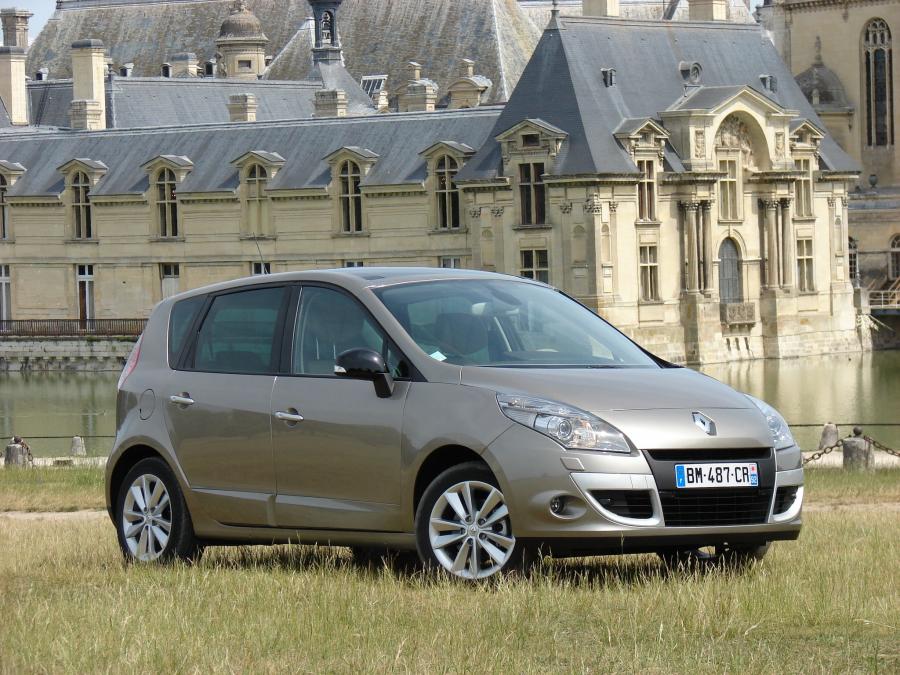  Renault Scenic 2009 года  (фото 19 из 44)